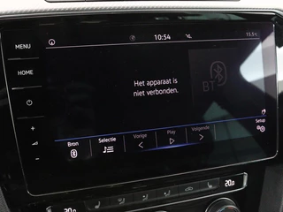 Volkswagen Passat Volkswagen Passat Variant 1.5 TSI HL Bns R | Panoramadak | Leder | Keyless |  Stoelverwarming | Carplay | Adaptive Cruise | Elektrische achterklep - afbeelding nr 26