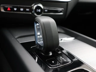 Volvo XC60 Volvo XC60 T6 PLUG-IN HYBRID LONG RANGE PLUS DARK SCHUIFDAK 360GR CAM TREKH - afbeelding nr 27