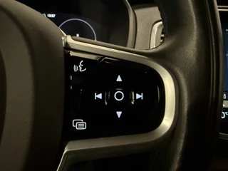 Volvo XC90 PANO/TREKHAAK/HEAD-UP/H&K/360CAMERA/MEMORY/KEYLESS/ACC/PILOT-ASSIST/20