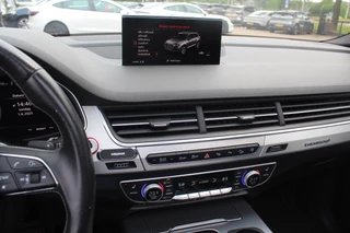 Audi SQ7 Audi SQ7 4.0 TDI quattro GRIJS KENTEKEN / Trekhaak / Panoramadak / 360Camera / Head-up / 23'' / Luchtvering / Keyless / Bose / Dodehoek / DAB / Apple CarPlay / Nachtzicht / Matrix LED / ACC / Stoelverwarming - afbeelding nr 23