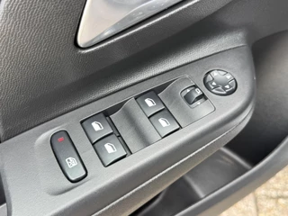 Opel Corsa Opel CORSA 1.2 Edition Navigatie Cruise Carplay Lm velgen Airco Goed onderhouden! - afbeelding nr 33