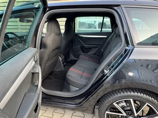Škoda Octavia Skoda Octavia Combi 1.0TSi Greentech 85kW Sport Business |Trekhaak|Navigatie - afbeelding nr 21