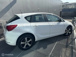 Opel Astra Opel Astra 1.6 Business+ - afbeelding nr 4