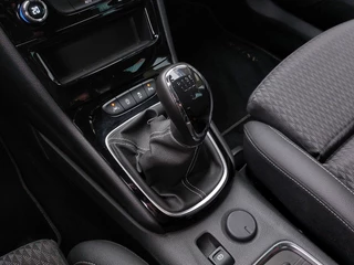 Opel Astra 1.6 Turbo 200pk Innovation 5-Deurs | 1ste Eigenaar | Navi+Apple Carplay+Android Auto | Clima | Cruise | Led Koplampen | Keyless Entry | Pdc V+A | Dodehoek+Rijstrooksensor | 16''lm | Trekhaak - afbeelding nr 18