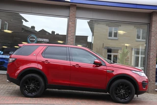 Land Rover Discovery Sport Land Rover Discovery Sport 2.0 Si4 4WD Pure Panorama Leer Navi LED Dealer OH - afbeelding nr 2