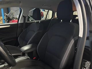 Ford Focus Ford Focus Wagon 1.0 EcoBoost Hybrid Trend Edition Business Airco | Cruise | Navi | Camera | Trekhaak - afbeelding nr 15