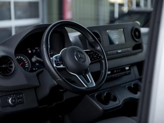 Mercedes-Benz Sprinter Mercedes-Benz Sprinter 316 2.2 CDI L2H2 7G-tronic | Distronic | LED | Gr.lichtass. | Standkachel | Lane Assist | Leer | Stoelverwarming | 17