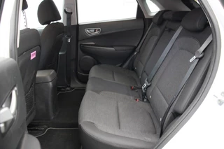 Hyundai Kona Hyundai Kona Electric Fashion 64 kWh - Carplay, Camera, Cruise, SOH 90% - afbeelding nr 8