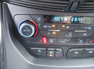Ford Kuga Ford Kuga 1.5 EcoBoost ST Line NAVI / CAMERA / TREKHAAK - afbeelding nr 21