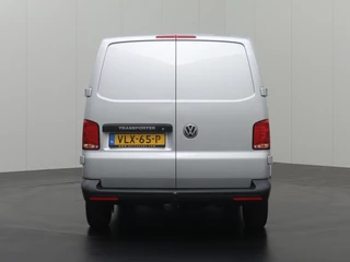 Volkswagen Transporter Volkswagen Transporter 2.0TDI Lang Achterdeuren | Navigatie |3-Persoons | Trekhaak | Betimmering - afbeelding nr 11
