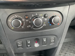 Dacia Logan Dacia Logan MCV 0.9 TCe Bi-Fuel Laureate LPG Trekhaak Cruise Nav/Cam NAP! - afbeelding nr 25