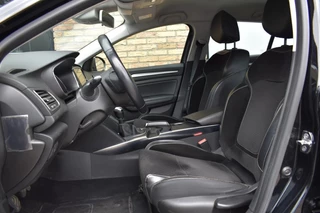Renault Mégane Renault Mégane 1.5 DCI BOSE, Navi, Camera, Cruise - afbeelding nr 12