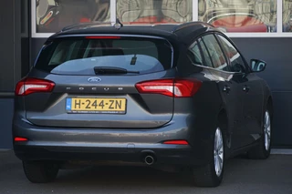 Ford Focus Ford Focus Wagon 1.0 EcoBoost Titanium Business, NL, trekh. - afbeelding nr 2