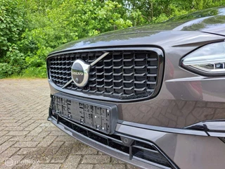 Volvo V90 Volvo V90 2.0 T8 Twin Engine AWD R-Design|Pano|Trekhaak|Leder|B&W - afbeelding nr 12