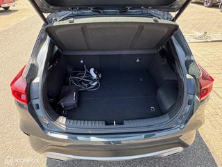 Kia XCeed XCeed 1.6 PHEV Luxe uitvoering  Nieuwe Type & Logo 18 inch Velgen , Stoel Verwarming , Key Less entry , Dodehoek detectie , Electr. Stoel met geheugen , Elect achterklep , Navi - Camera , Parkeerhulp voo & achter, Priveglas - afbeelding nr 27