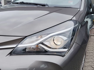 Toyota Yaris Toyota Yaris 1.5 VVT-i Active | Navi | Cruise Control | Achteruitrijcamera - afbeelding nr 32