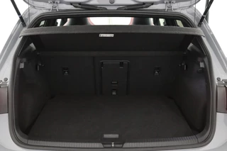 Volkswagen Golf Volkswagen Golf 2.0 TSI GTI Clubsport*PANO*LEER*NURNBURG*ACC*DCC* - afbeelding nr 24