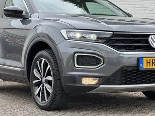 Volkswagen T-Roc Volkswagen T-ROC 1.5 TSI Sport Led Adaptive cruise Climate control Navigatie Pdc voor+achter DAB - afbeelding nr 34