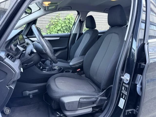 BMW 2 Serie BMW 2-serie Active Tourer 216d Corporate Lease Essential LED Navigatie Dealer Onderhouden - afbeelding nr 6