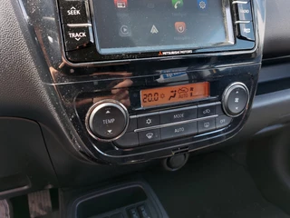 Mitsubishi Space Star 1.2 80pk Nova 5-Deurs | 1ste Eigenaar | Navi | Apple Carplay+Android Auto | Clima | Cruise | Licht+Regensensor | Keyless Entry | Stoelverwarming | Pdc | Privacy Glass | 14''lm - afbeelding nr 11