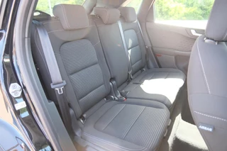 Ford Kuga Ford Kuga 1.5 EcoBoost Titanium 120pk Wegklapbare Trekhaak | Navigatie | Parkeersensoren | Apple Carplay | Metaal lak | Dealer onderhouden - afbeelding nr 14
