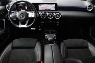 Mercedes-Benz A-Klasse Mercedes-Benz A-klasse A 220 AMG Line / PANODAK / ALCANTARA / ELEK-TREKHAAK / 18'' - afbeelding nr 6