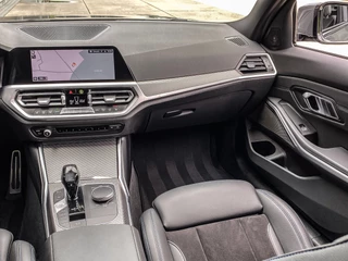 BMW 3 Serie BMW 3 Serie 330i 258PK Automaat High Executive M-Sport | HARMAN EN KARDON | AMBIENTE VERLICHTING | LEDER | CRUISE | - afbeelding nr 10