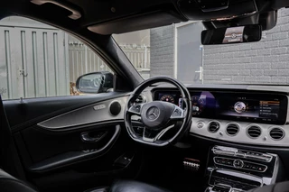 Mercedes-Benz E-Klasse Mercedes E-klasse Estate 400 4MATIC AMG LINE PANO TREKHAAK LUCHTVERING DISTRONIC - afbeelding nr 36