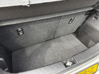 Suzuki Swift Suzuki Swift 1.2 Comfort EASSS | Airco | Vier nieuwe banden ! | Dealer Onderh - afbeelding nr 18