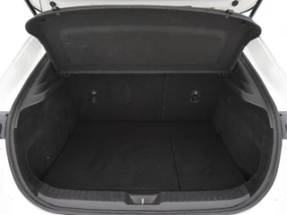Mazda CX-30 Mazda CX-30 2.0 e-SkyActiv-G M Hybrid Comfort *FULL-LED | NAVI-FULLMAP | CAMERA | DAB | COMFORT-SEATS | ECC | PDC | HEATED-SEATS | CRUISE | LANE-ASSIST | TOWBAR | CARPLAY | BLINDSPOT | 16''ALU* - afbeelding nr 10