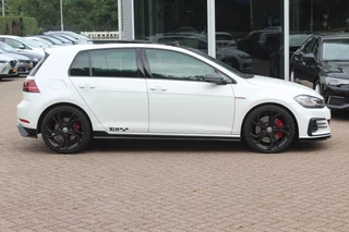 Volkswagen Golf Volkswagen Golf 2.0 TSI GTI TCR / Akrapovic / Panoramadak / Camera / 19'' / Leder / Navigatie / Keyless / Dynaudio / Dodehoek / Stoelverwarming / DAB / ACC - afbeelding nr 5