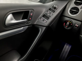 Volkswagen Tiguan Volkswagen Tiguan 1.4 TSI R-Line Sport 150Pk Automaat (PANORAMADAK, NAVIGATIE, XENON, CAMERA, LEDEREN SPORTSTOELEN, STOELVERWARMING, KEYLESS, CRUISE, NIEUWE APK, NIEUWSTAAT) - afbeelding nr 28