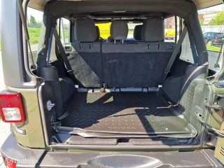 Jeep Wrangler Jeep Wrangler Unlimited 2.8 CRD Polar full options onderhoud rekeningen ter inzage - afbeelding nr 13
