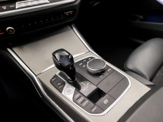 BMW 3 Serie BMW 3 Serie 320i M Sport 184Pk Automaat (APPLE CARPLAY, M PAKKET, GROOT NAVI, SFEERVERLICHTING, LEDER/ACANTARA, SPORTSTOELEN, GETINT GLAS, PARKEERSENSOREN, NIEUWE APK, NIEUWSTAAT) - afbeelding nr 10