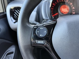 Peugeot 108 Peugeot 108 1.0 e-VTi Allure Automaat 5drs Airco 15