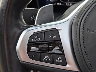 BMW 3 Serie BMW 3-serie Touring 330e xDrive M SPORT | PANORAMA | LASER | DRIVING ASS. PROF | HARMAN KARDON | - afbeelding nr 26