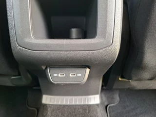 Volkswagen T-Cross Volkswagen T-Cross 1.0 TSI Style - afbeelding nr 12