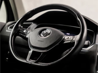 Volkswagen Tiguan 150Pk Automaat (VIRTUAL COCKPIT, APPLE CARPLAY, NAVIGATIE, KEYLESS, STOELVERWARMING, CLIMATE, SPORTSTOELEN, ADAPTIVE CRUISE, LED KOPLAMPEN, PARKEERSENSOREN, NIEUWE APK, NIEUWSTAAT) - afbeelding nr 18