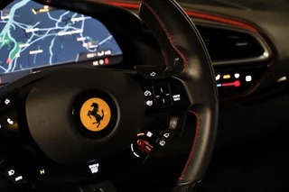 Ferrari 296 Ferrari 296 GTB 3.0 V6 | Passenger Display| Carbon Ex & Int|HUD| - afbeelding nr 26