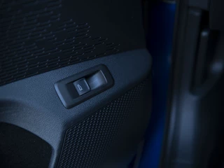 Škoda Octavia | Matrix LED | Lodge Interieur | Chrome pakket | Stoel-, Stuur- & voorruitverwarming | Navi 13inch | Wireless App-connect | El. achterklep m.sensor | ACC | Winterpakket - afbeelding nr 26