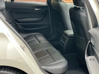 BMW 1 Serie BMW 1-serie 120i High Executive | NAP | Schuifdak | M-Sport | Camera | - afbeelding nr 14
