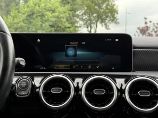 Mercedes-Benz A-Klasse Mercedes-Benz A-klasse 180 Aut. Luxury M-BUX | LED | Navi | Camera | Carplay | - afbeelding nr 21