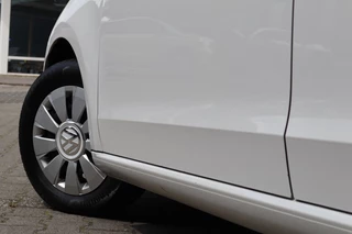 Volkswagen up! Volkswagen up! 1.0 BMT Move up! Cruise/Parkeersensoren/Stoelverwarming - afbeelding nr 28