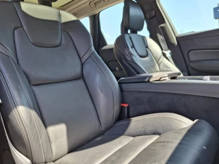 Volvo XC60 Volvo XC60 2.0 T8 Twin Engine AWD Inscription | Panoramisch schuif-/kanteldak | Camera | Leder | Zeer compleet! - afbeelding nr 8
