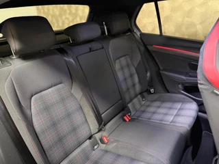 Volkswagen Golf Volkswagen GOLF 2.0 TSI GTI 8.5 Facelift | HUD | Harman/Kardon | Camera | Pano - afbeelding nr 16