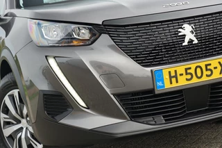 Peugeot 2008 Peugeot 2008 1.2 PureTech Active Pack - Gris Platinium - Carplay/Nav/Cruise - afbeelding nr 1