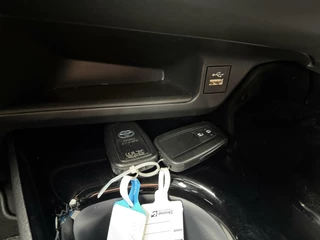 Toyota C-HR Toyota C-HR 1.8 Hybrid Style Navi Apple stoel/stuurverw.Camera - afbeelding nr 27