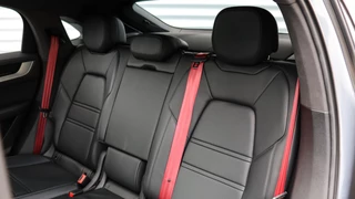 Porsche Cayenne Porsche Cayenne Coupé 4.0 Turbo E-Hybrid SportDesign | Head-up | Stoelventilatie | InnoDrive | Soft-Close | HD Matrix | Trekhaak - afbeelding nr 35