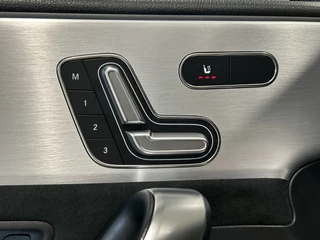 Mercedes-Benz A-Klasse Mercedes-Benz A-Klasse 250e AMG// Panoramadak // Memory // MultiBeam LED // Keyless // Magno Grijs // Augmented - afbeelding nr 6