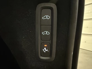 Volvo XC90 PANO/LUCHTVERING/TREKHAAK/HEAD-UP/360CAMERA/H&K/ACC/PILOT-ASSIST/KEYLESS/22